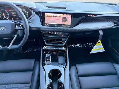 2026 Audi S e-tron GT - Photo 18