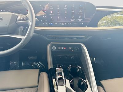 2025 Audi Q5 Sportback - Photo 17