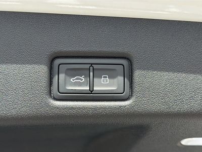 2025 Audi Q5 - Photo 13