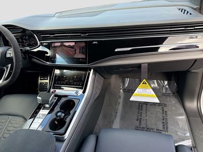 2026 Audi RS Q8 - Photo 16