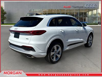 2025 Audi Q5 - Photo 3