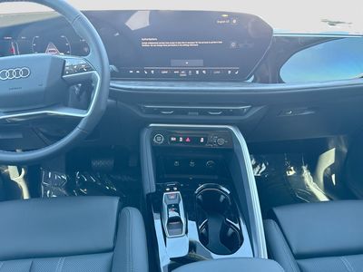 2025 Audi Q5 - Photo 18