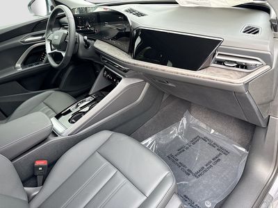 2025 Audi Q5 - Photo 12