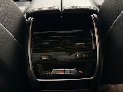 2021 BMW X5 - Photo 19