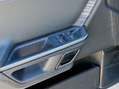 2023 Rivian R1S - Photo 25