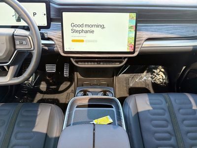 2023 Rivian R1S - Photo 20