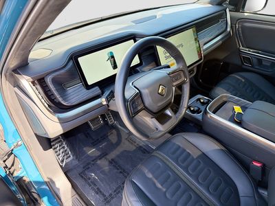 2023 Rivian R1S - Photo 28