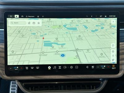 2023 Rivian R1S - Photo 34