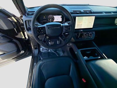 2023 Land Rover Defender - Photo 15