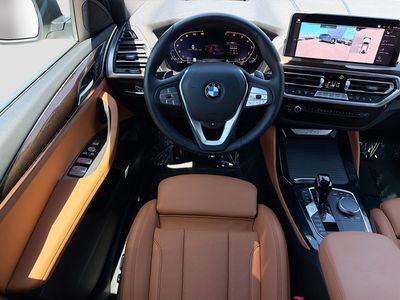 2025 BMW X4 - Photo 17