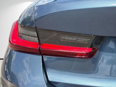 2025 BMW 3 Series - Photo 10