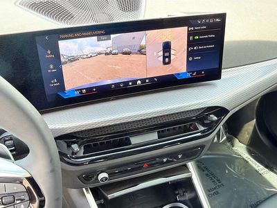 2025 BMW 3 Series - Photo 28