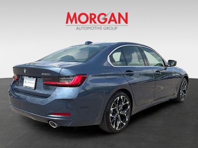 2025 BMW 3 Series - Photo 3