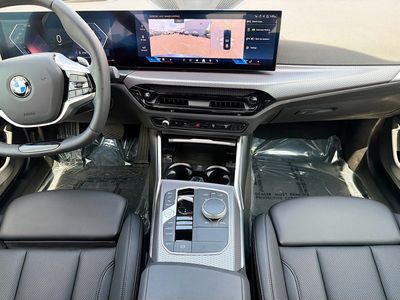 2025 BMW 3 Series - Photo 19