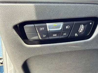 2025 BMW 3 Series - Photo 35