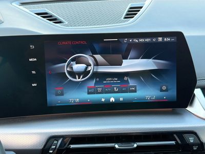2025 BMW X1 - Photo 33