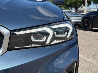 2025 BMW 3 Series - Photo 9