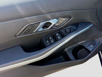 2025 BMW 3 Series - Photo 23