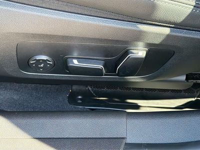 2025 BMW 3 Series - Photo 25
