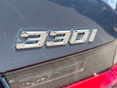 2025 BMW 3 Series - Photo 11