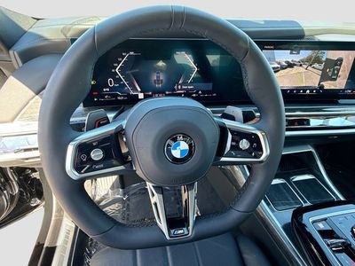 2026 BMW 7 Series — photo 39 view