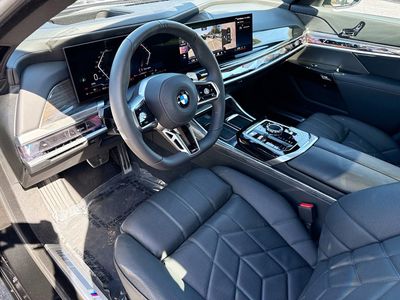 2026 BMW 7 Series — photo 25 view