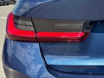 2023 BMW 3 Series - Photo 10