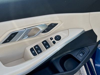 2023 BMW 3 Series - Photo 22