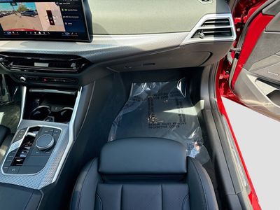 2025 BMW 3 Series - Photo 18