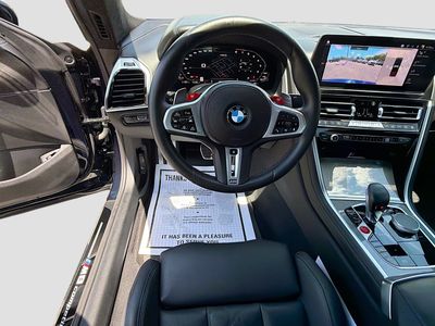 2023 BMW M8 — photo 17 view