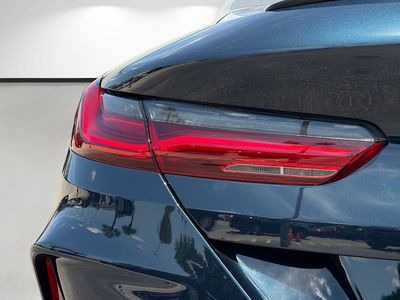 2023 BMW M8 — photo 10 view