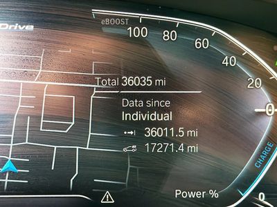 2023 BMW 5 Series - Photo 40
