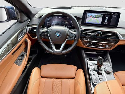 2023 BMW 5 Series - Photo 16