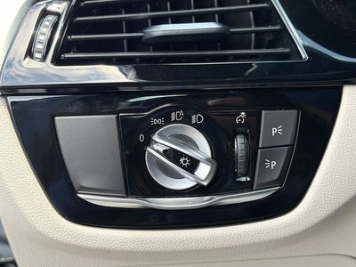 2021 BMW 5 Series - Photo 36