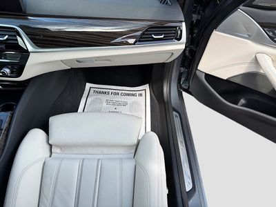 2021 BMW 5 Series - Photo 18