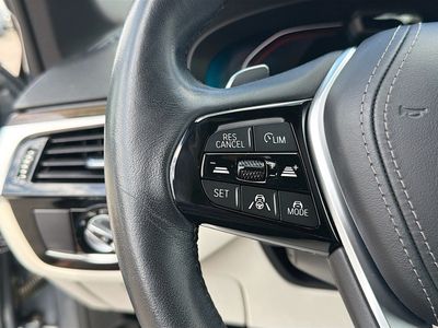 2021 BMW 5 Series - Photo 38