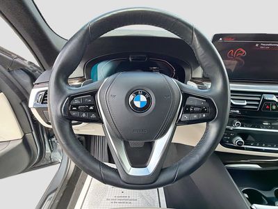 2021 BMW 5 Series - Photo 40