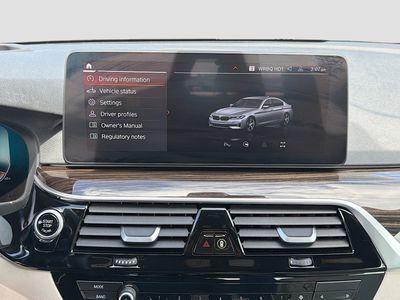 2021 BMW 5 Series - Photo 30