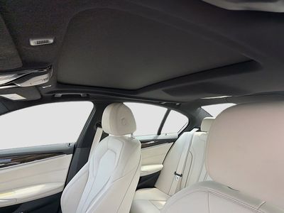 2021 BMW 5 Series - Photo 27