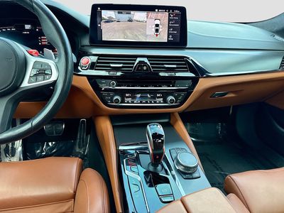2021 BMW M5 - Photo 18