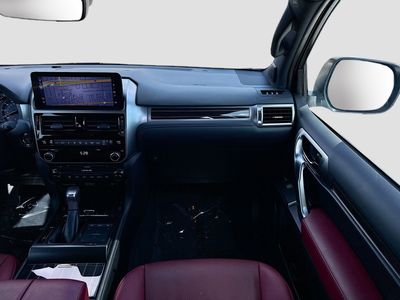 2023 Lexus GX - Photo 17