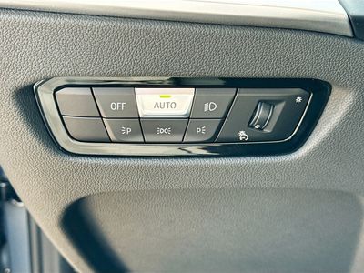 2025 BMW 3 Series - Photo 36