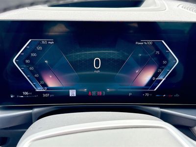 2025 BMW 3 Series - Photo 41