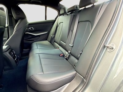 2025 BMW 3 Series - Photo 21