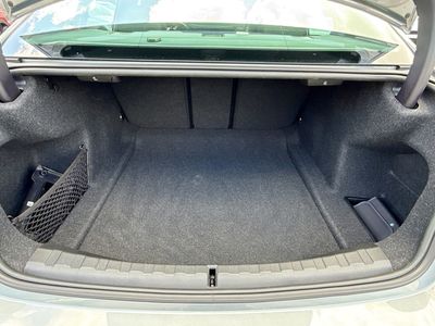 2025 BMW 3 Series - Photo 12