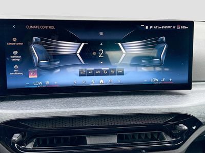 2025 BMW 3 Series - Photo 33