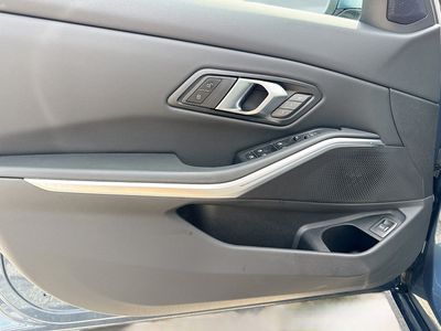 2025 BMW 3 Series - Photo 22