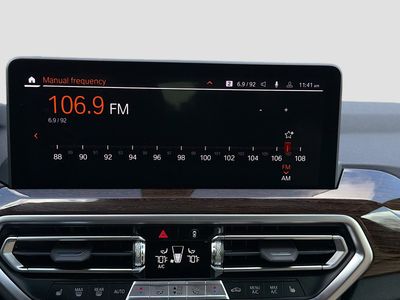 2025 BMW X4 - Photo 32