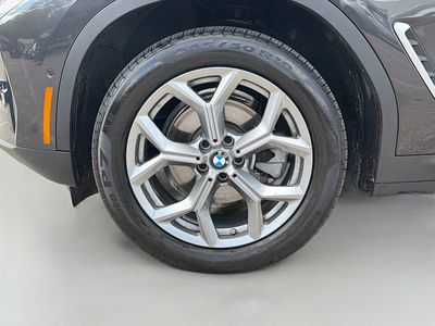 2025 BMW X4 - Photo 42