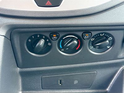 2017 Ford Transit Wagon - Photo 32